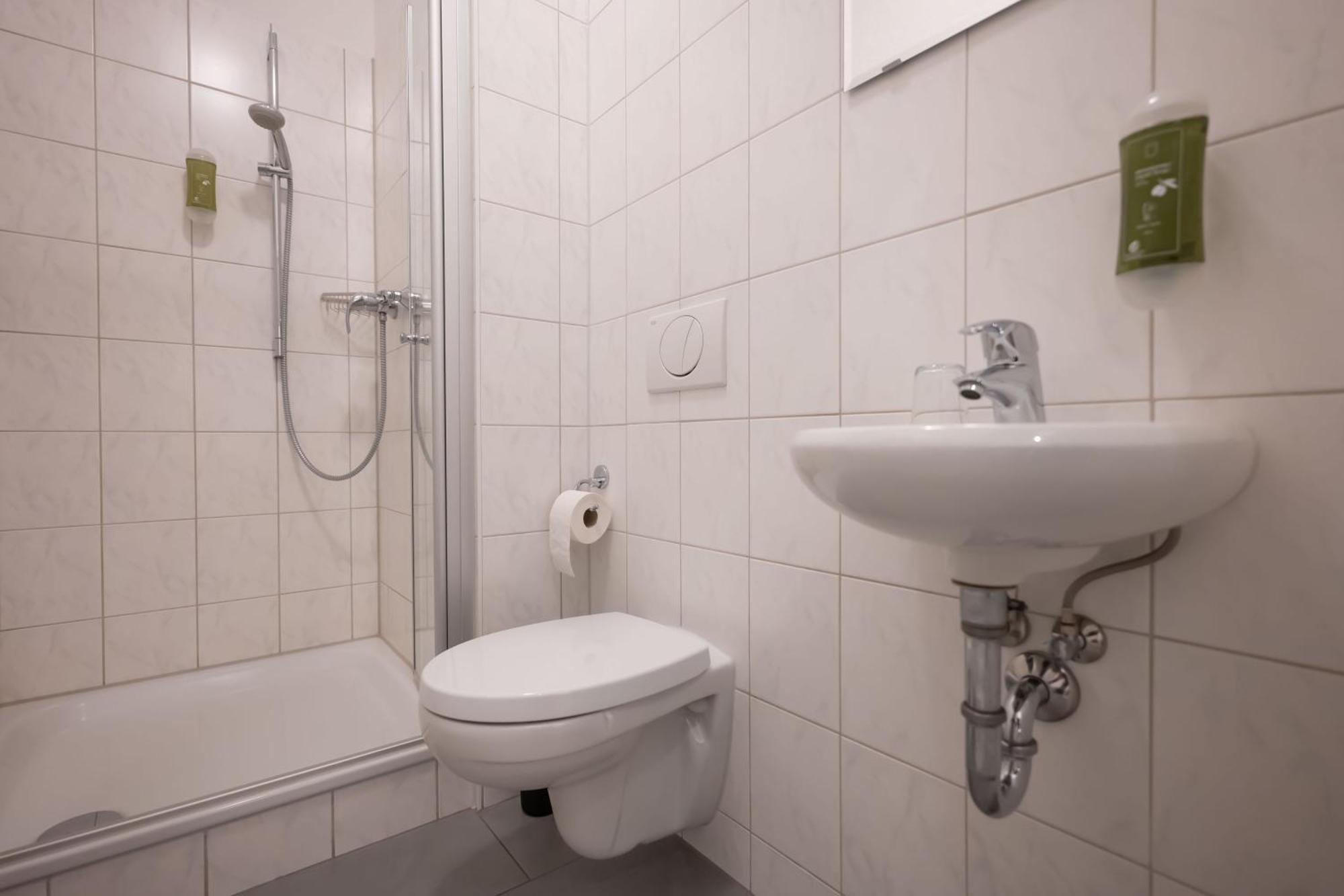 T21 - Apartment Direkt Im Zentrum Mit Parkplatz Chemnitz Extérieur photo